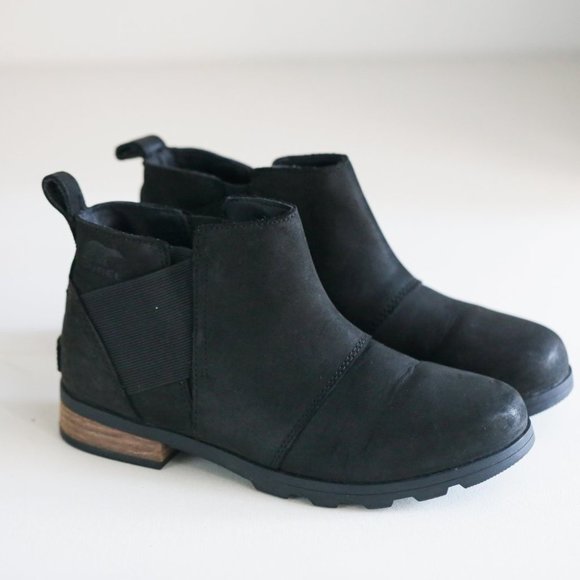 Sorel Shoes - Classic Black Sorel Emelie Chelsea Nubuck Suede Booties